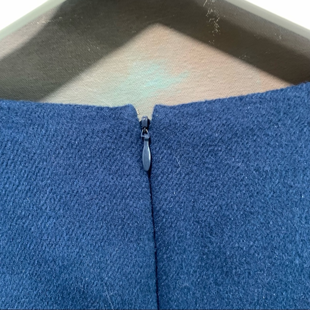 St. John Wool Cashmere blend Dress Sewn by hand in Lapis & Emerald size 6 - Picture 13 of 13